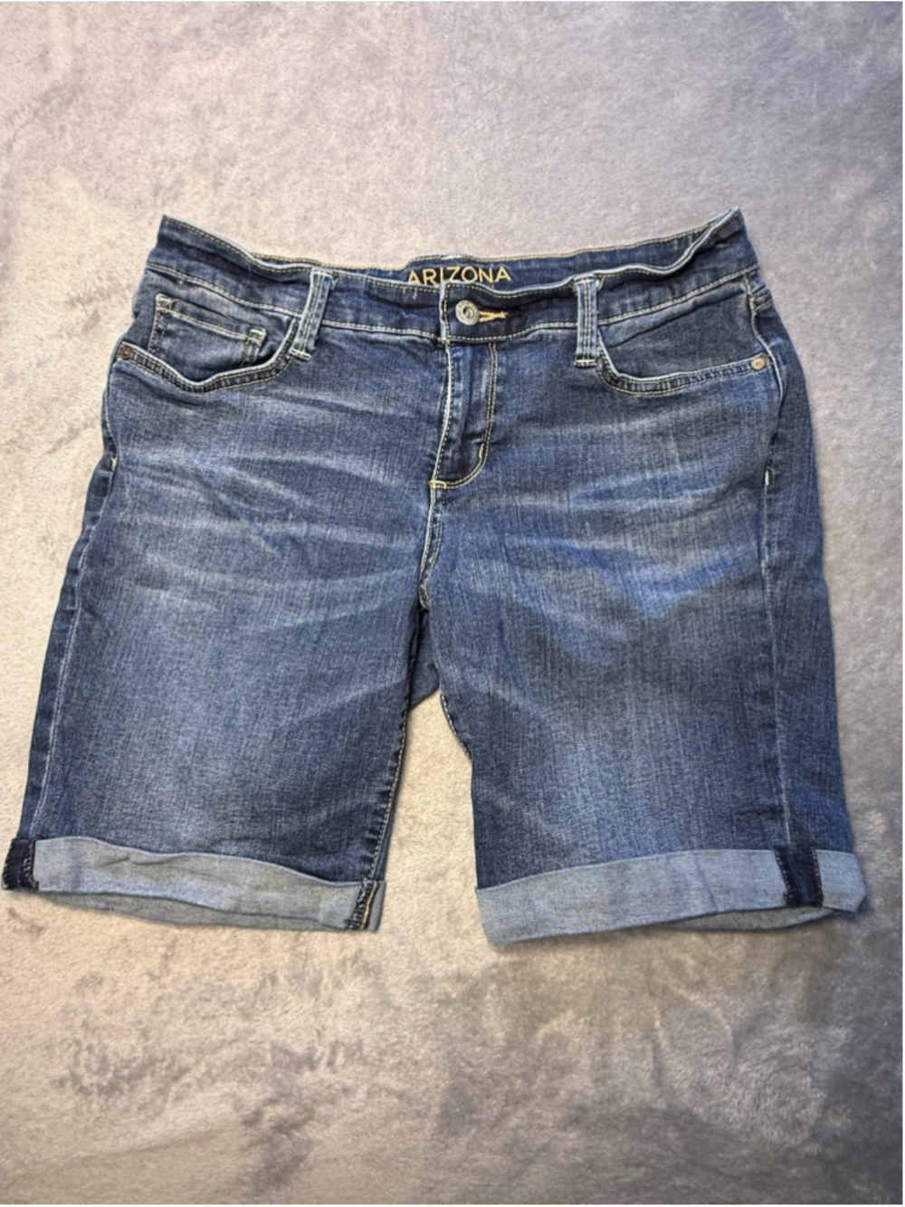 Arizona Women Dark Wash Denim Shorts Cotton Stretchy Size 11